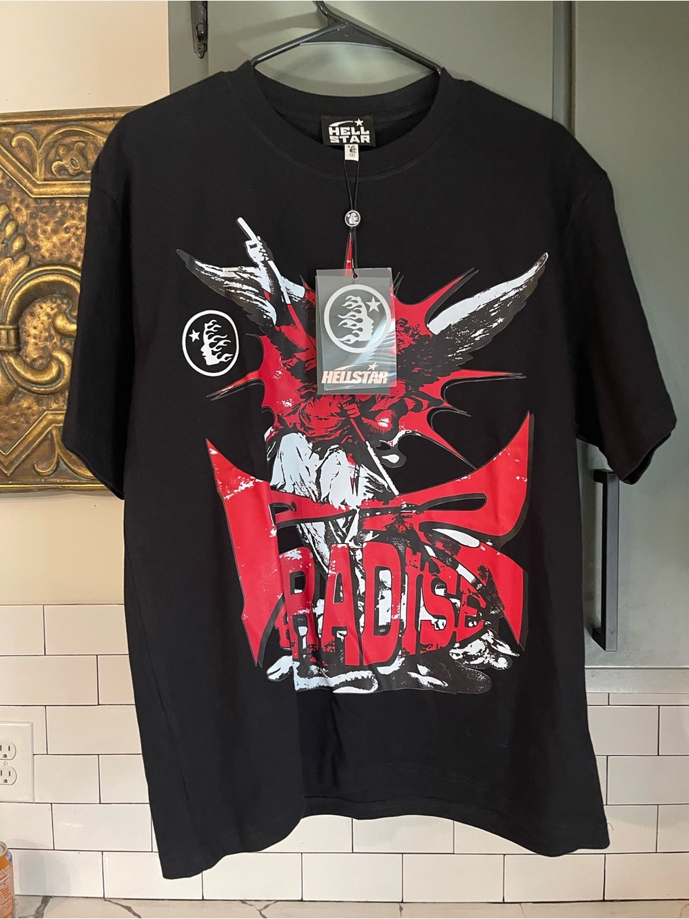Men’s Graphic Design Tee Size S.